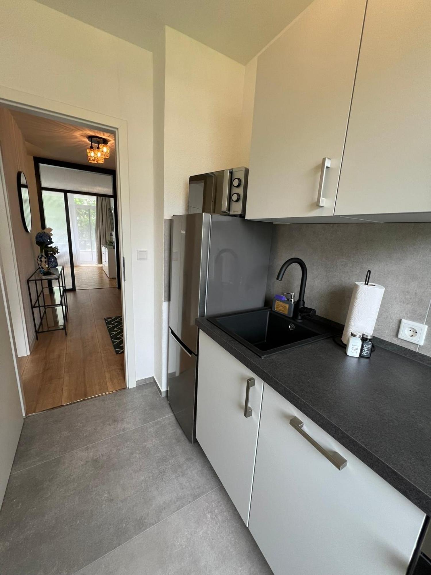 W&D Living - Fewo Kleines Italien Mit Parkplatz Und Balkon Τσέλε Εξωτερικό φωτογραφία